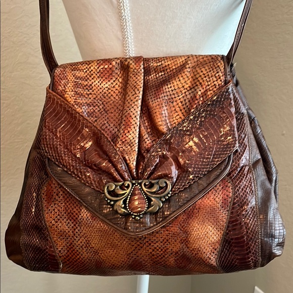 Sharif Handbags - Sharif Stylish Brown Shoulder Bag with Snakeskin Texture and Snap Flap Closure